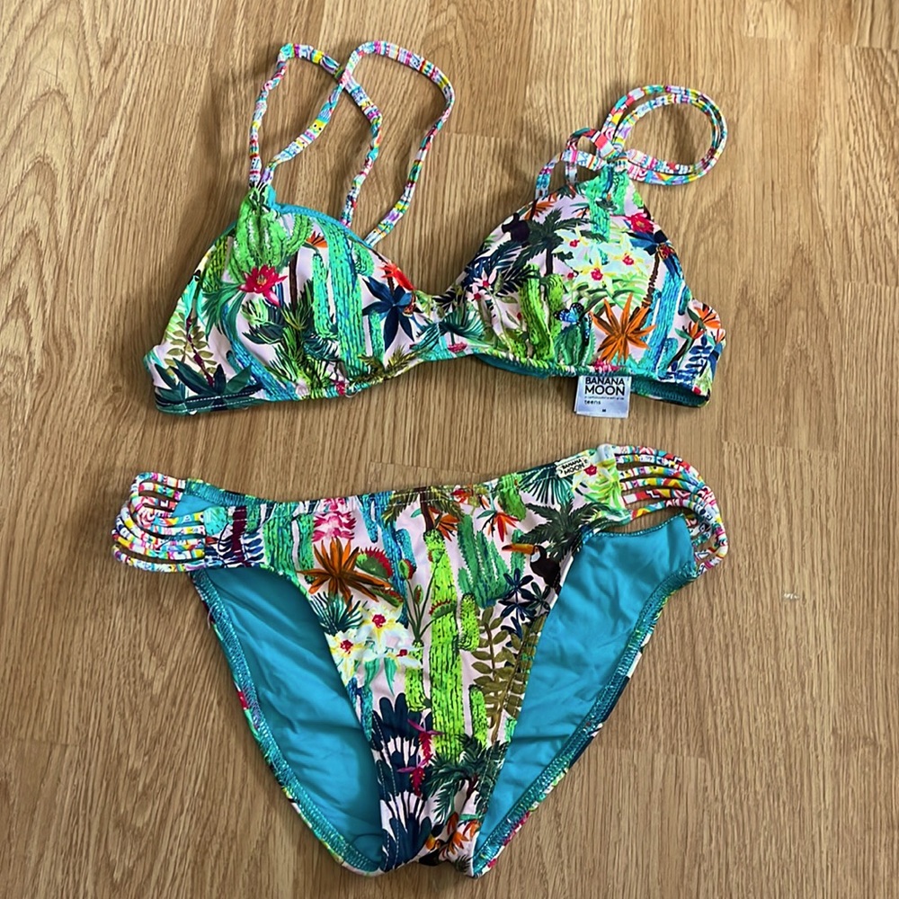 Tropical Two Piece Bikini Set- Never Worn